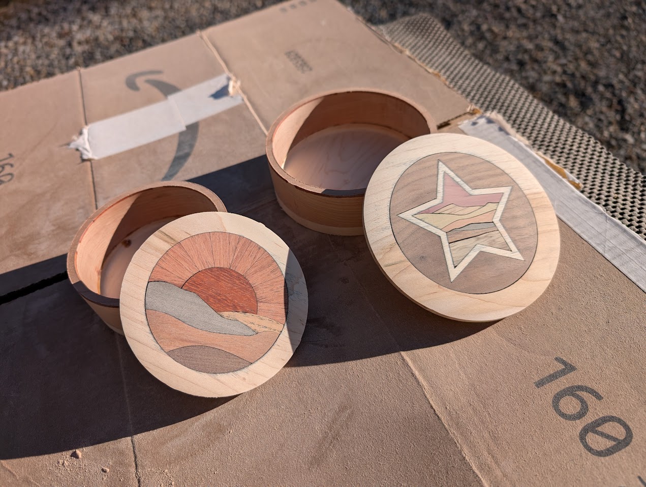Efficient Lidded Boxes